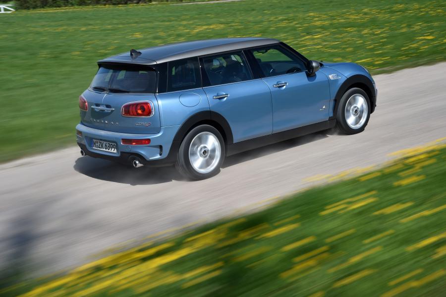  Mini Cooper SD Clubman ALL4 2016 года  (фото 33 из 101)